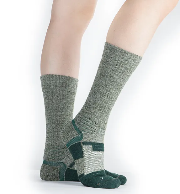 81% Rich Merino Wool Performance Hiking Socks